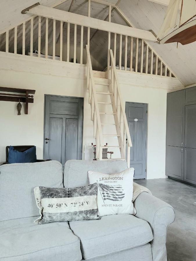 Litet Hus I Mysig By Naera Havet Villa Ystad Exteriör bild